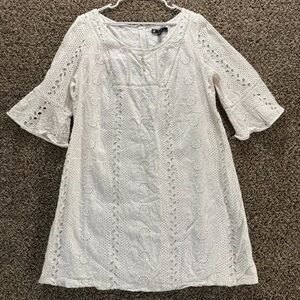 Elegant White Lace Women's Top